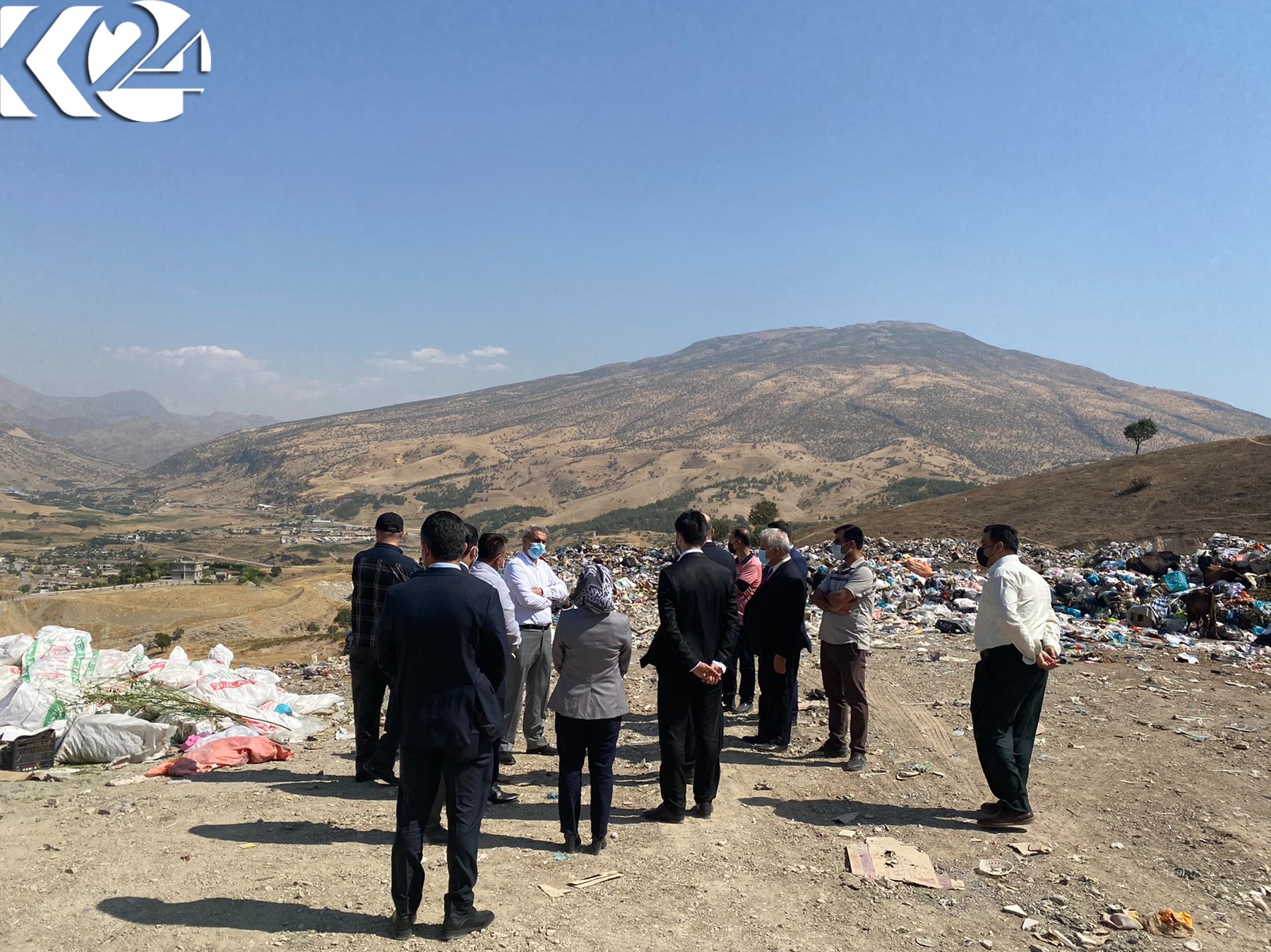  بەوێنە: چاودێریکردنی هەڵمەتی پاککردنەوەی رێگاکانی سنووری هەولێر